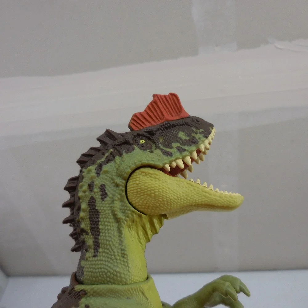 Jurassic World Massive Action Yangchuanosaurus Dinosaur Figure Green Brown HDX49